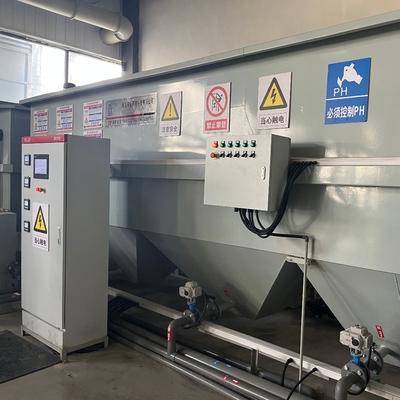comprar PLC de controlo automático eléctrico Siemens Clarificador de lamelhas de placa inclinada para estação de tratamento de águas residuais online manufacture
