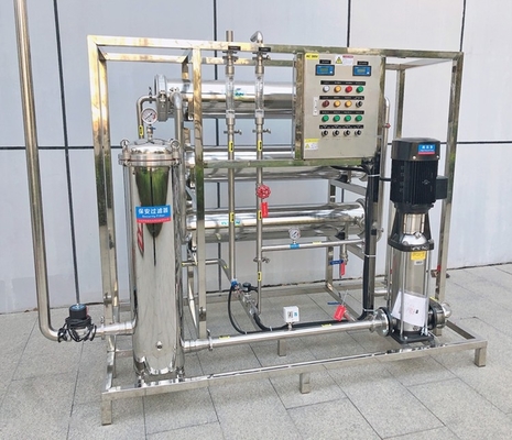 1000L/H Usos industriais de instalações de fabrico RO Instalações de tratamento de águas Equipamento de osmose reversa para água potável